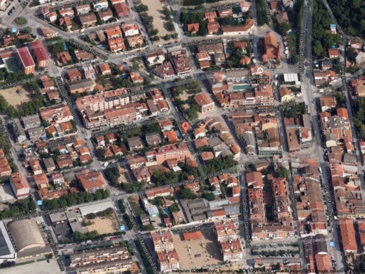 El carrer Padró es troba al centre del municipi.