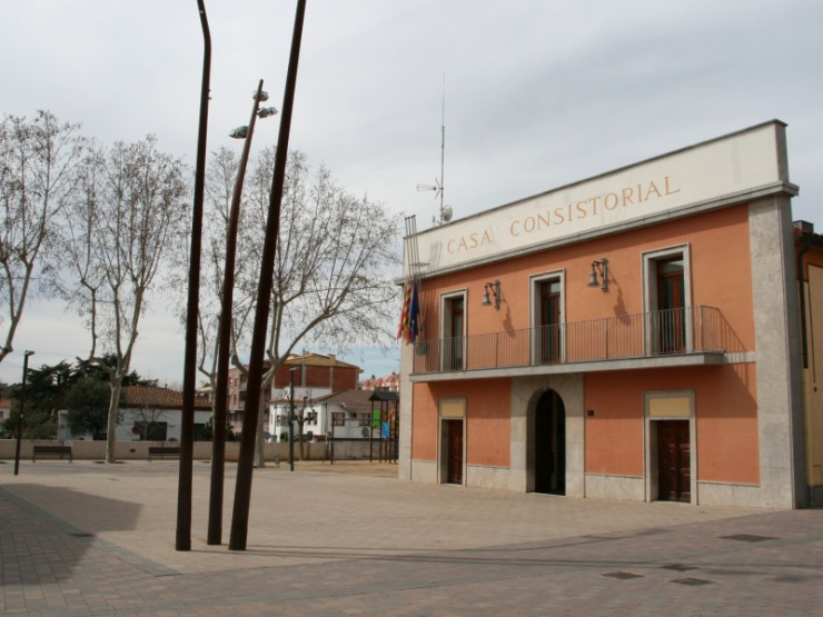 Plaça de la Vila. Palau-solità i Plegamans.