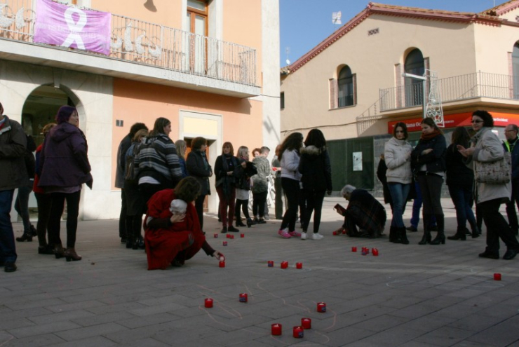 Dia contra la violència masclista 2016. Encesa d'espelmes.