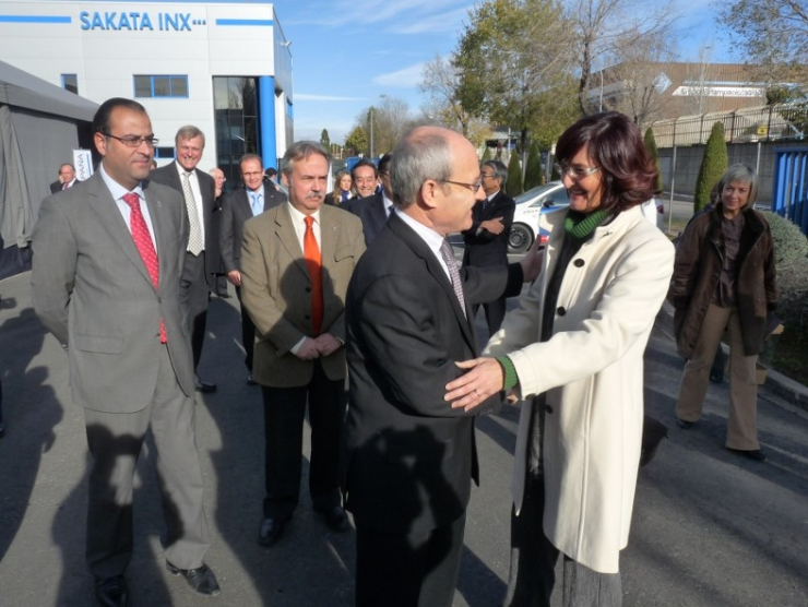 091204 inaugsakata01