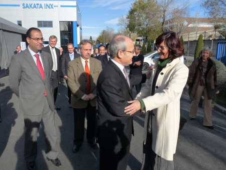 091204 inaugsakata01