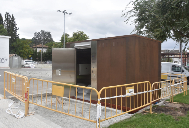 Instal·lació del mòdul de lavabos autonetejables