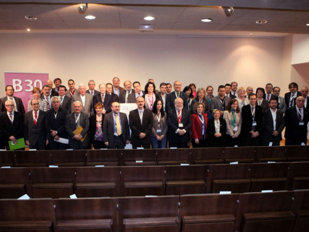 Representats dels ens integrats a l'Àmbit B30. Fotografia de Premsa Ajuntament Sabadell