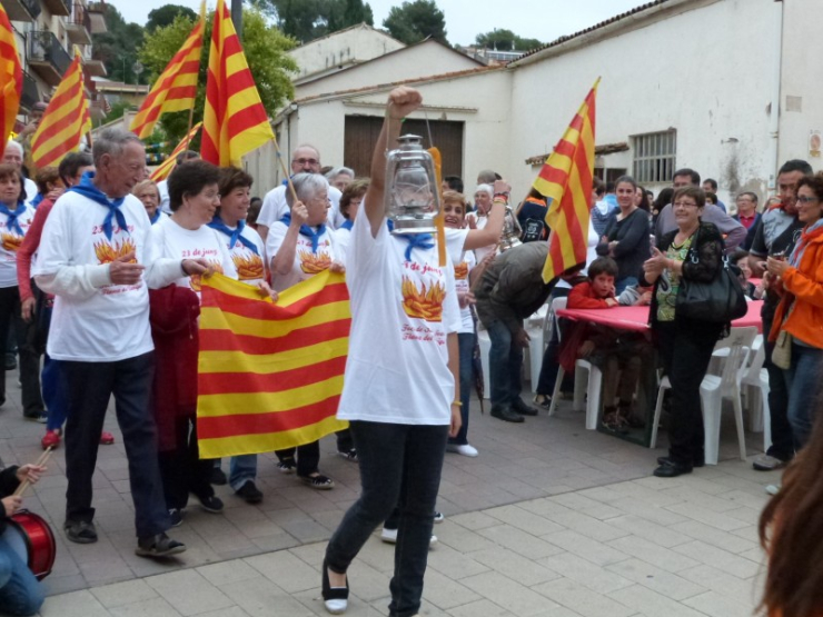 130625 santjoan arribadaflamaplacavila