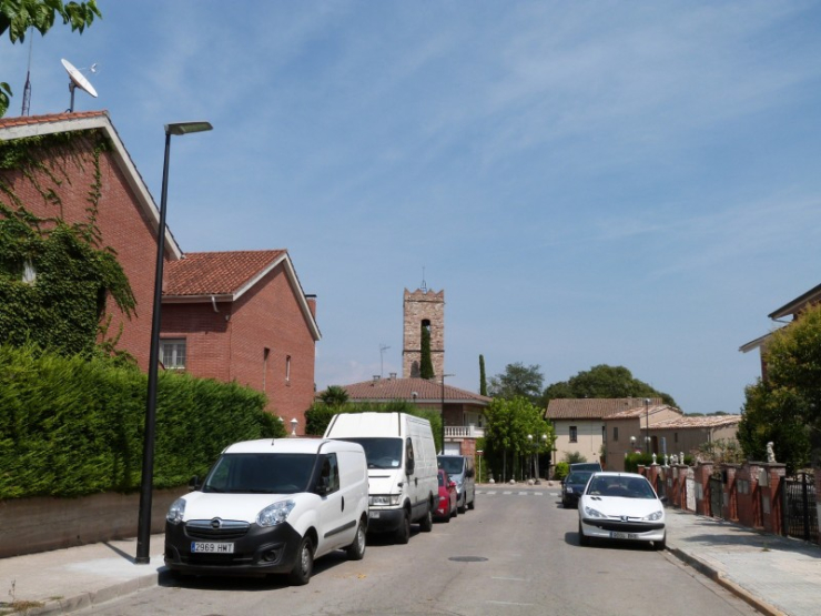 El carrer Can Jan és una de les vies de la Sagrera que ja compta amb fanals LED