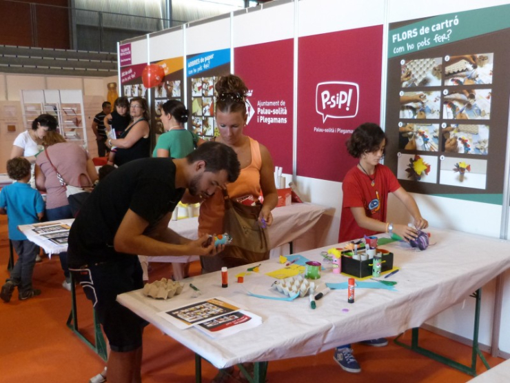 130923 firapalau estandajuntament tallermanualitats
