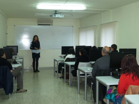 La sessió informativa s'ha celebrat a l'Aula TIC de l'edifici de Promoció Econòmica.