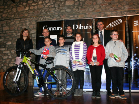 Els guanyadors dels premis, amb Tinoco, Mañosa i Lacruz. Fotografia del dept. de Comunicació i RRPP de CASSA.