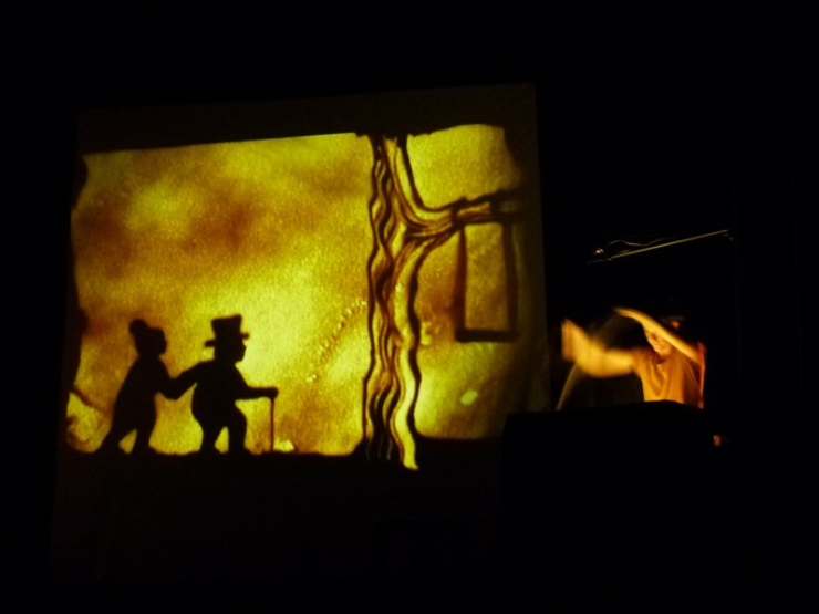 'Somnis de sorra', espectacle hipnòtic durant el lliurament dels premis literaris.