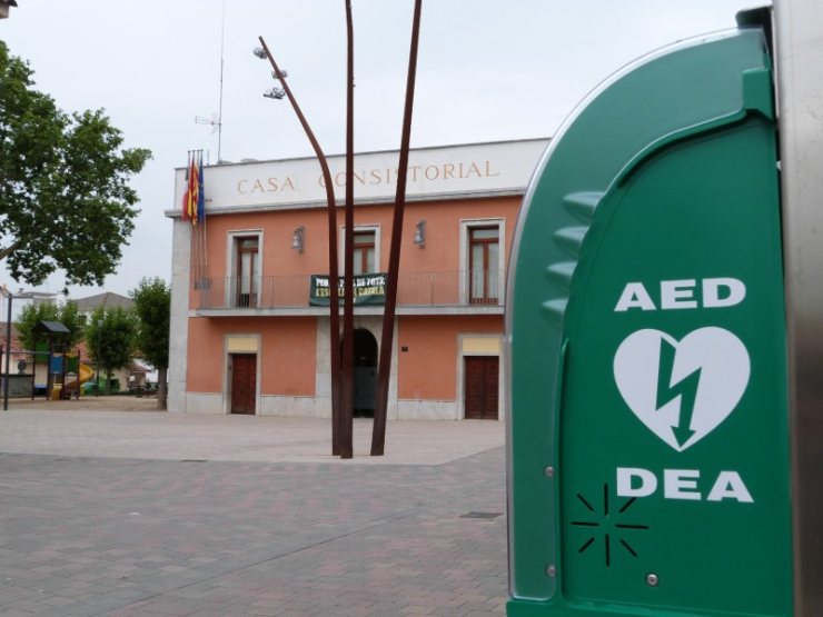 El desfibril·lador automàtic de la Zona de Vianants es troba a pocs metres de la plaça de la Vila.