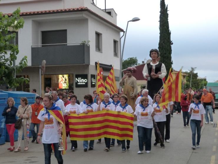Sant Joan 2013, cercavila amb la Flama del Canigó.
