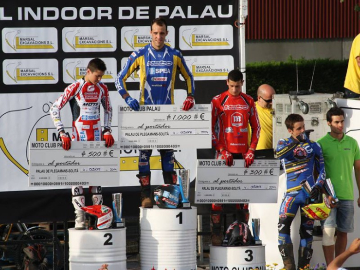Els campions del XIV Trial Indoor Palau: Pol Tarrés, Arnau Farré i Oriol Noguera. Imatge extreta de la pàgina facebook 'Som Palauencs'.