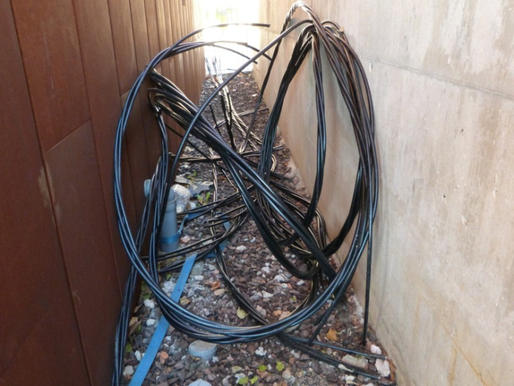 Cable trobat a l'interior de la furgoneta dels presumptes lladres.