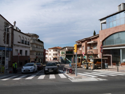 Vista oest del tram reformat de la Carrerada, des de l'av. Catalunya.