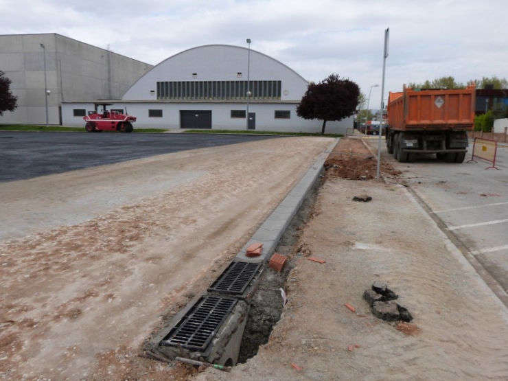 Nova vorera que s'està construint al c. Folch i Torres.