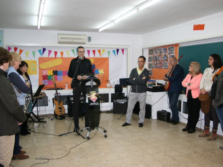 Inauguració de la reforma de l'Escola d'Adults. Parlament d'un exalumne.