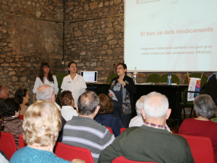 Xerrada sobre el bon ús dels medicaments.