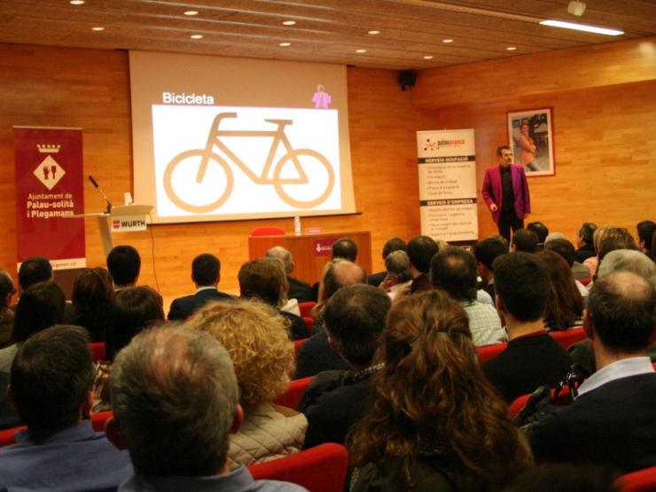 Conferència de Xavier Sala-i-Martín a l'Auditori Würth de Palau-solità i Plegamans.
