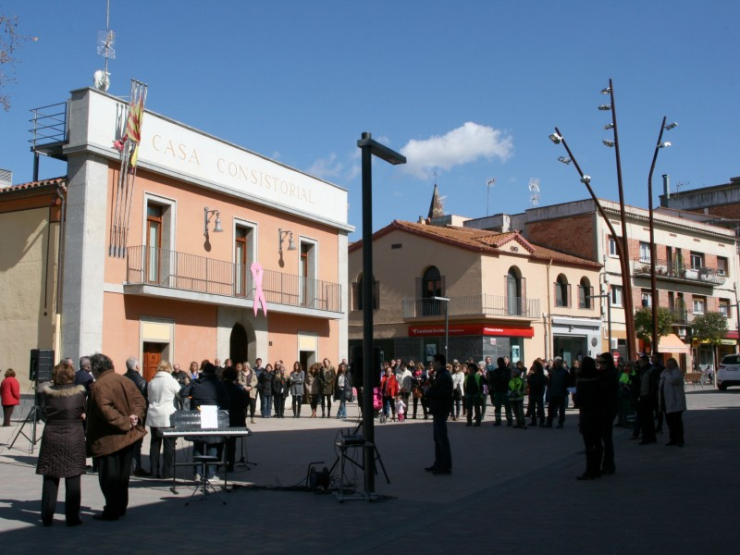 Dia Internacional de les Dones. Concentració ciutadana a la plaça de la Vila.