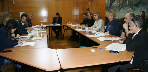 Reunió d'alcaldes i alcaldesses. Fotografia del Consell Comarcal del Vallès Occidental.