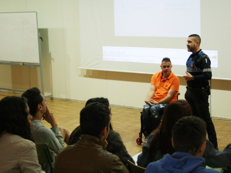 Xerrada 'Game Over', de l'Institut Guttmann, amb alumnes de 4t d'ESO.