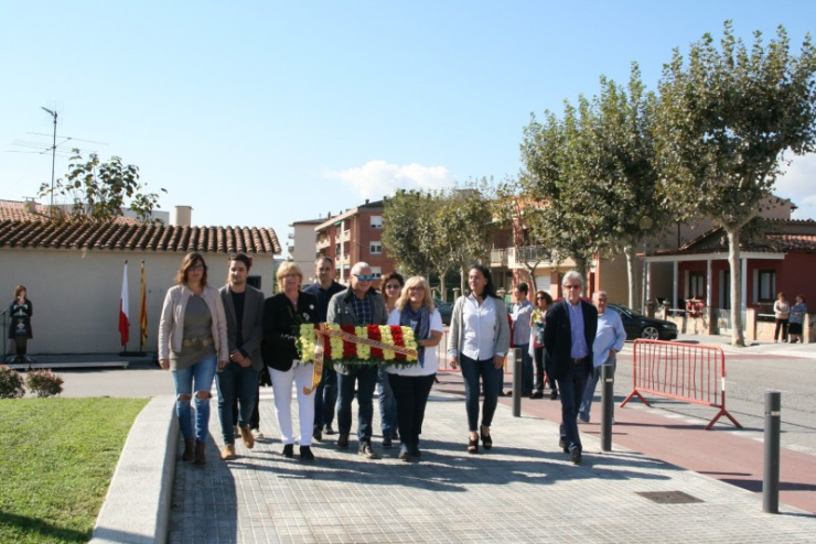Homenatge a Lluís Companys. Ofrena floral de l'Ajuntament.