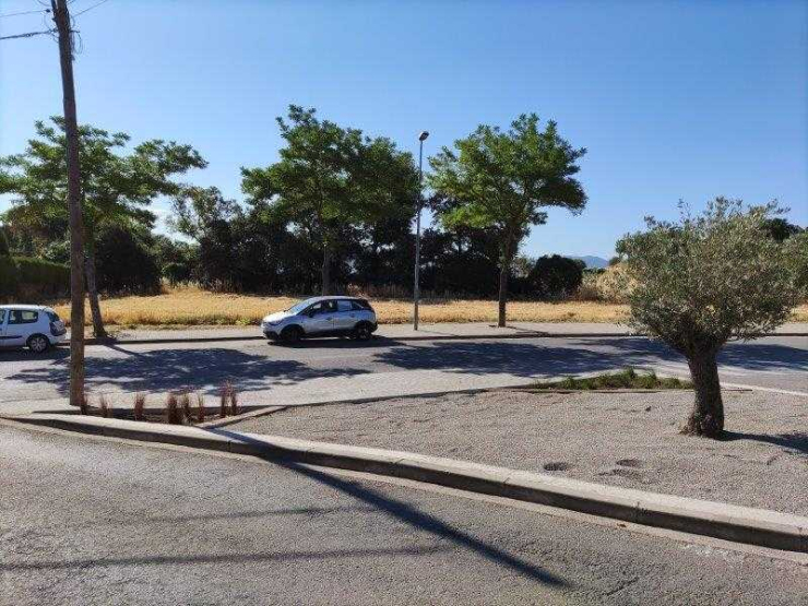 El nou espai on abans hi havia l’àrea de contenidors del carrer Nou de Can Riera