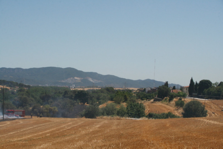 Incendi forestal del 4 de juliol del 2017 entre els barris dels Turons i Can Falguera, a Palau-solità i Plegamans.