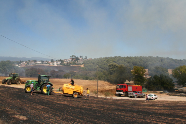 Incendi forestal del 4 de juliol del 2017 entre els barris dels Turons i Can Falguera, a Palau-solità i Plegamans.