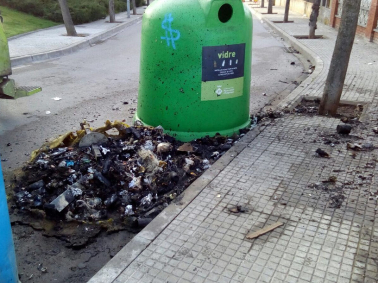 180220 vandalisme contenidors