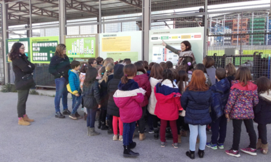 L'Escola Marinada visita la Deixalleria Municipal
