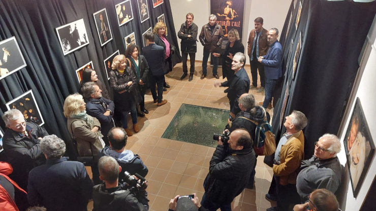 2. Visita guiada inauguració.jpeg