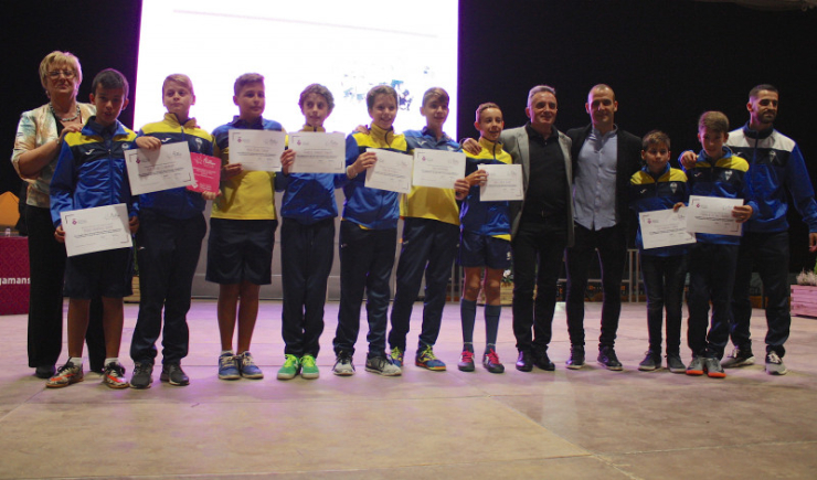 20 Reconeixement d'un equip per ascens o títol Aleví A Futbol Sala