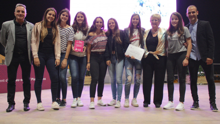 21 Reconeixement d'un equip per ascens o títol Equip Femení Sub16 d'Hoquei