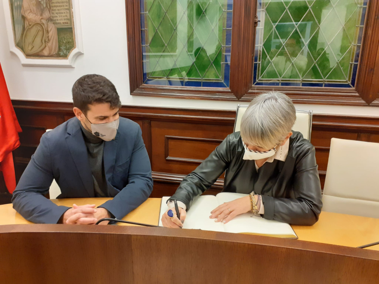 Visita consellera de Justícia, Lourdes Ciuró