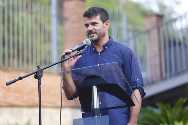 L'alcalde, Oriol Lozano