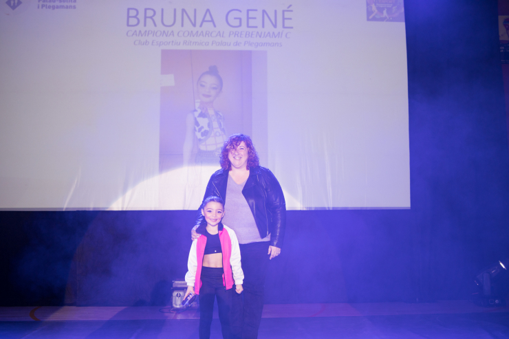 Bruna Gené campiona comarcal prebenjamí Gimnasia Rítmica
