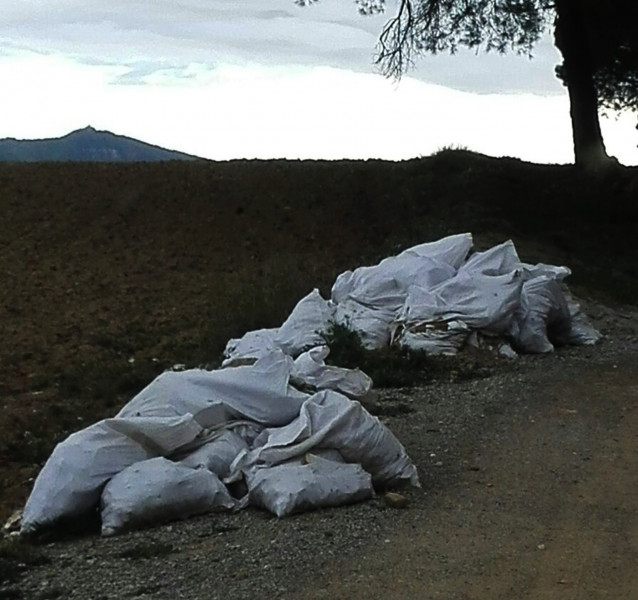 Abocador al Camí de la Serra de Can Riera