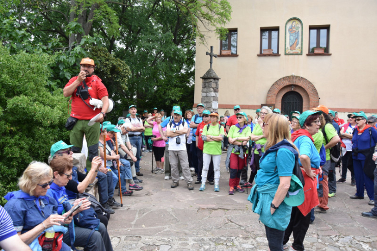 Explicació als caminants de la història de l'esglèsia