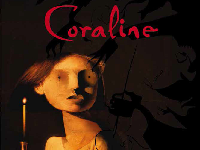 Fragment de la portada del llibre 'Coraline', de Neil Gaiman. Ilustració de Dave McKean. Editorial Rocco Jovens Leitores.