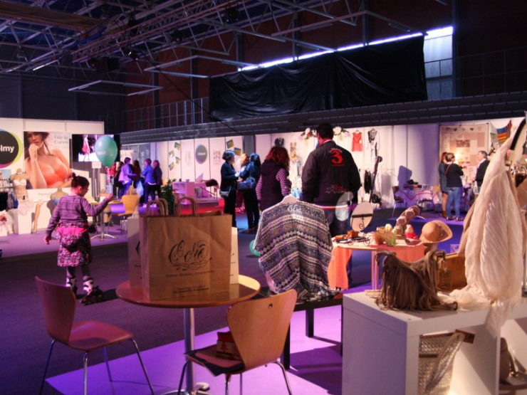 Estands al Comerç Fest.
