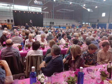Més de 800 persones van assistir al dinar
