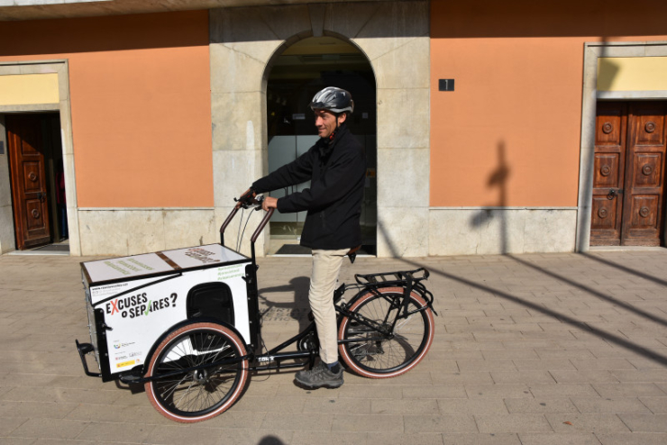 Educador Ambiental amb la Cargo Bike informativa