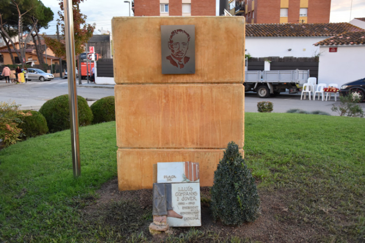 Nou element de la placa Lluís Companys