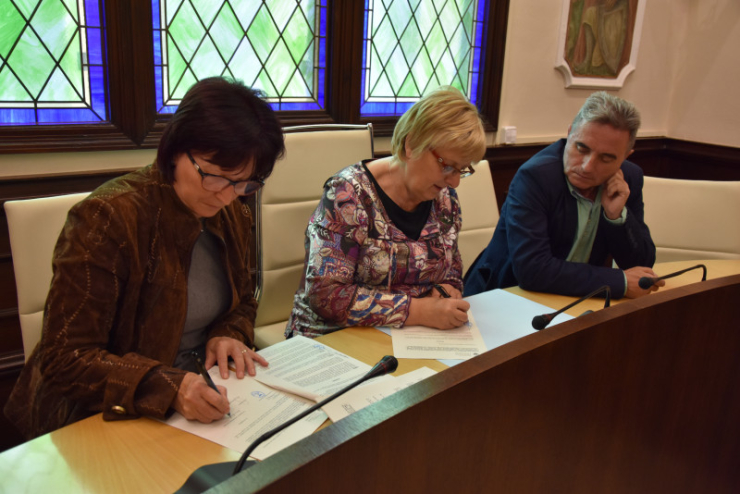 Signatura Conveni amb Comanda Templera