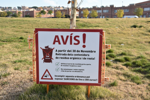 Cartell retirada àrees d'emergència.