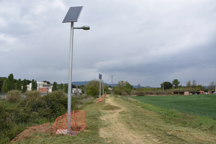 Ronda verda entre el passeig de la Carrerada i la fàbrica de paper.