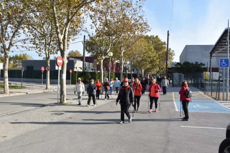 Caminades 'A 100 cap als cent'.