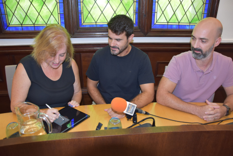Signatura conveni amb l'Associació de Comerciants