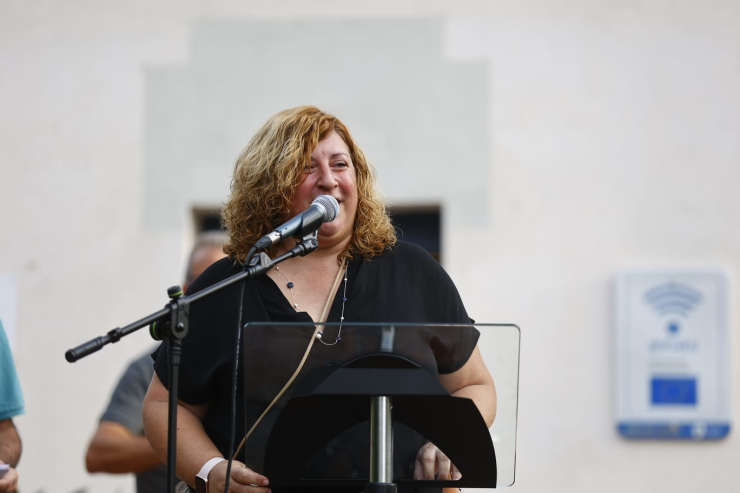 La regidora de Cultura s'ha adreçat a les persones assistents a l'acte de lliurament